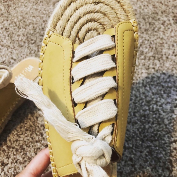 Espadrilles - Picture 2 of 2